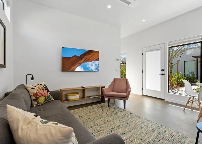 Apartment Modern 2-bedroom - 80 Walkscore! Phoenix